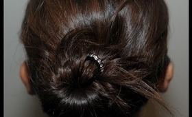 [Hair Tutorial] Hair Bun in 30 Secs Using 1 Hair Pin