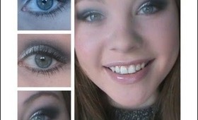 Navy Blue Sparkley Eye Makeup ♡