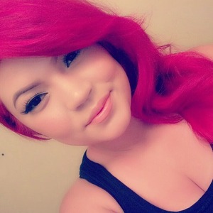 I know it looks pink in the picture but it was red lol