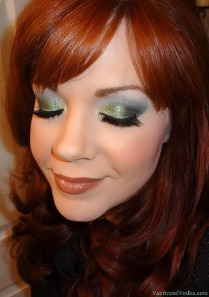 For more info on products used, please visit: http://www.vanityandvodka.com/2013/03/st-patricks-day-makeup.html
xoxo,
Colleen