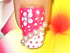 retro polka dot nail art
to watch video tutorial for this look, SUBSCRIBE free to my youtube nailart channel:
www.youtube.com/nailartbynidhi