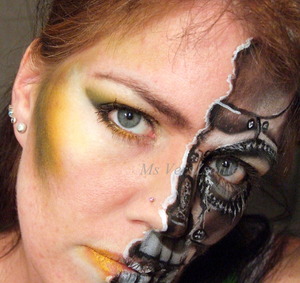 Robot fail 8 Ms VersZsatile 
Please check out my fan page ----->

http://www.facebook.com/pages/Marys-MakeUp-Attempts-M-MUA/179344135415619?ref=ts