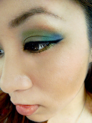 See what products I used here: http://blog.mycosmeticbag.com/photo-looks/makeup-and-beauty/fotd-emerald-pretty