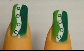 NailArt Design - Tutorial "waves and bubbles" in green and white