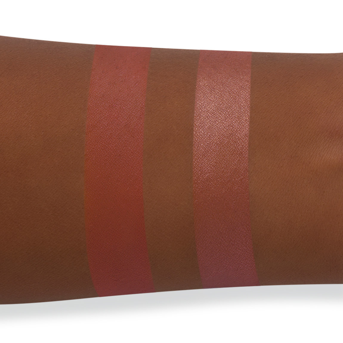 Charlotte Tilbury First Love パウダーチーク Charlotte Tilbury Cheek To Chic First Love | Beautylish