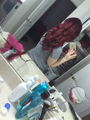 How to get this wine plum hair color?