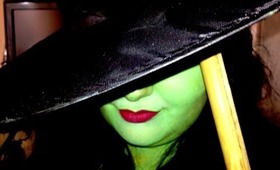 Wicked Elphaba Make-Up Tutorial | TheVintageSelection