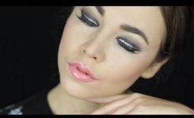 Christmas look . Smokey eyes With silver eyeliner