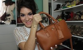 WHATS IN MY NEW TORY BURCH BAG