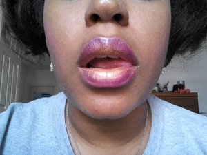 pink and gold gradient lip color:-)