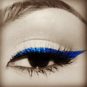 NYX liquid eyeliner in Extreme Blue