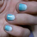 Seafoam Gradient nails