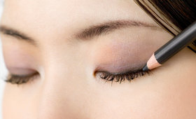 New to eye liner? Here’s how to pull off basic eye liner looks.