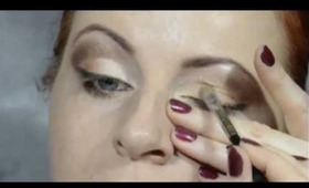 Classic Christmas makeup tutorial