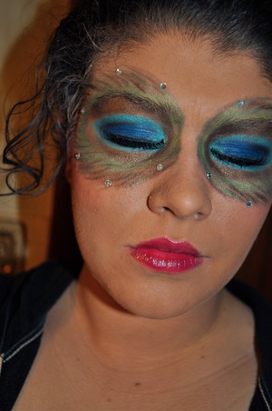 Peacock Feather inspired eyes. <3