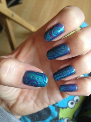 Purple purple shellac with hotski and drawn in pattern 