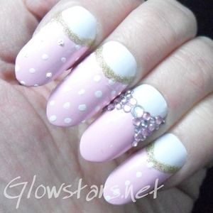 For more nail art and pictures of this mani visit http://Glowstars.net