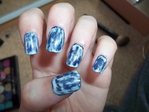 I used Nailart101s tutorial which can be found here:  http://nail-art-101.tumblr.com/