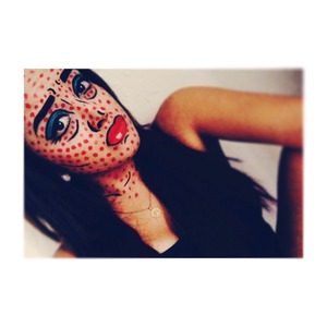First time doing Comic book make-up. Hope you guys like it :) perfff for Halloween <3