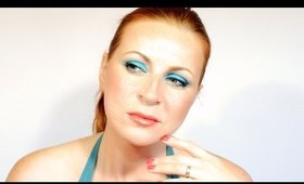 Summer turqouise eyes with SLEEK makeup  (in Slovenian)