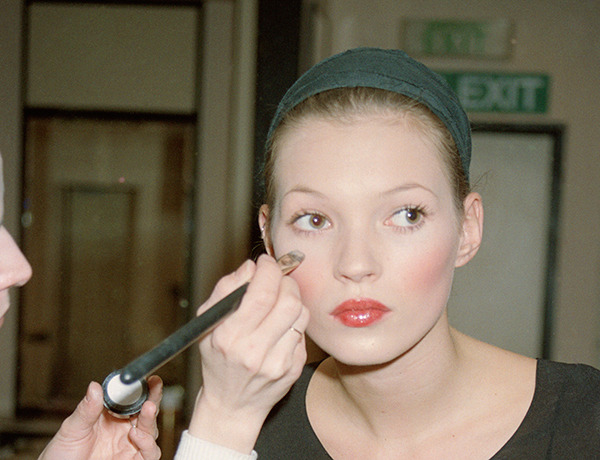 Imagination eksplodere værksted Beauty Icon: Kate Moss | Beautylish