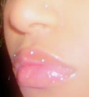 zoomerCAUTR3IZi love my lips glossy