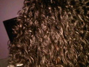i love when my hair is really curly, this was def a good hair day!
