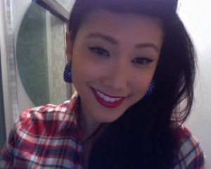 My pin-up-ish look for Halloween this year! Since my front bangs were too long, I rolled a sock in it ;)