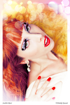 Photographer : Mimiko Kaiwaii
Model : Scarlett River
Make-up : Me