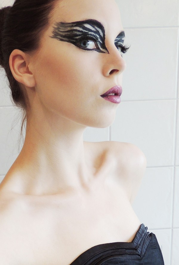 Black Swan makeup | Caroline CarrosBeauty E.'s (CarrosBeauty) Photo ...