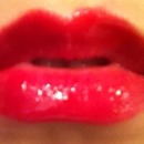glossy lips 