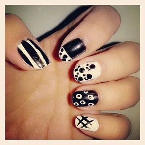 black & white "funny nails"