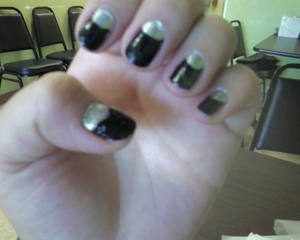 silver/ black nails