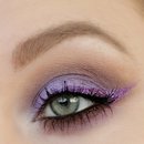 Lilac and glitter liner