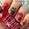 Christmas nail art: Reindeer with presents