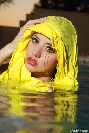 Model:Vanessa underwater shoot 