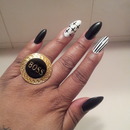 nails of the moment
