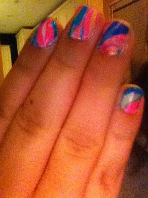 Marbled nails.