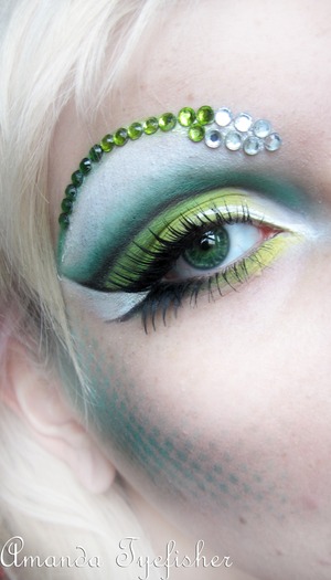 This is another contest entry for makeupbee, inspired by the scales of a tropical snake.