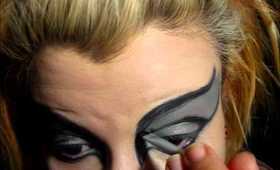 Celebritease: Black Swan Makeup Tutorial.