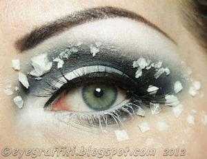 http://eyegraffiti.blogspot.com/2012/08/the-penguin-makeup-challenge-black-white.html