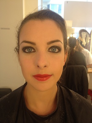 Smoky eyes and red lips