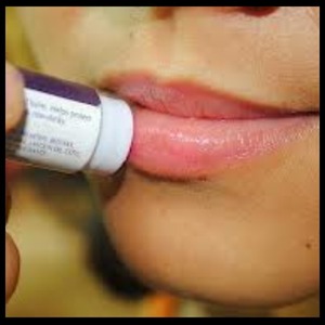 Hai!
It's important to keep our lips moisturise