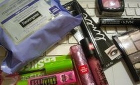 GIVEAWAY & Beginners Makeup Bag