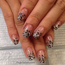 Silver cheetah nails 