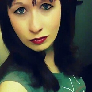 I'm in love with the "classic" look & I love my "Crimson Crush" lip stain! <3