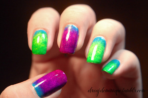 neon nails
http://dreajdominique.tumblr.com/post/11218240707/neon-gradient-the-blue-at-the-top-is-the-o-p-i