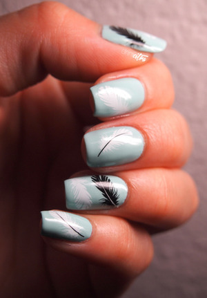 http://www.drinkcitra.com/2013/10/feather-water-decals.html