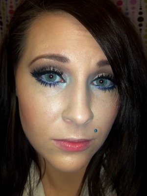 Neutral with a pop of purple smoked out under the eye :)