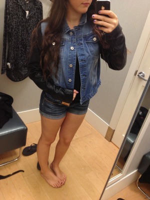 It's a jean jacket with leather sleeves, looks adorable with black jeans and my vans 